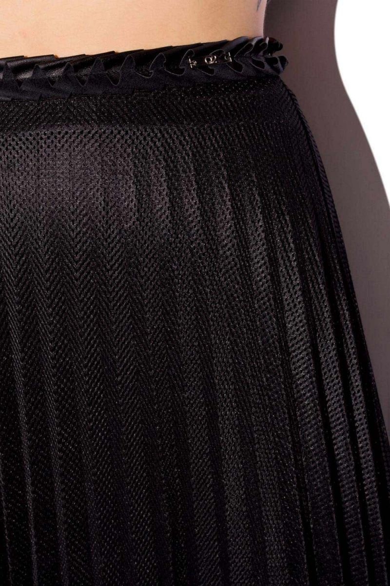 falda negra plisada negra q2